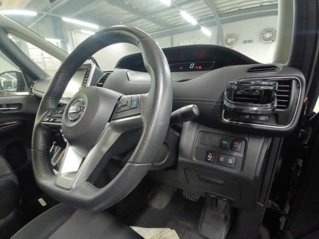 Nissan SERENA 2016 8456183-9