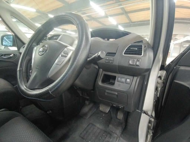 Nissan SERENA 2011 8456187-9