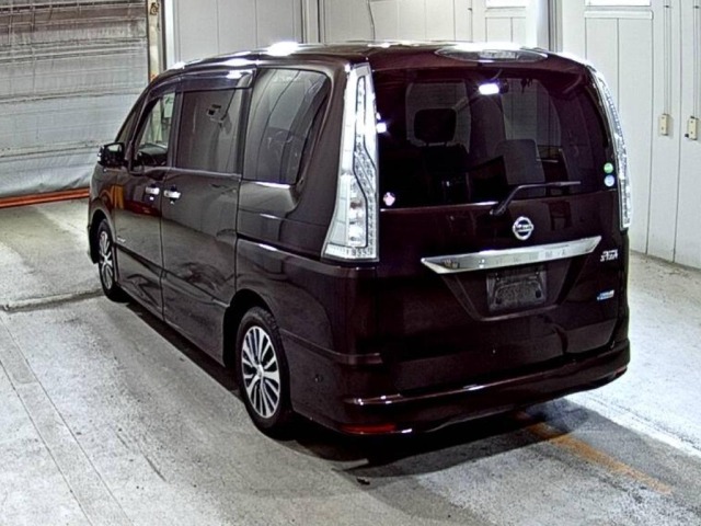 Nissan SERENA 2015 8456201-1