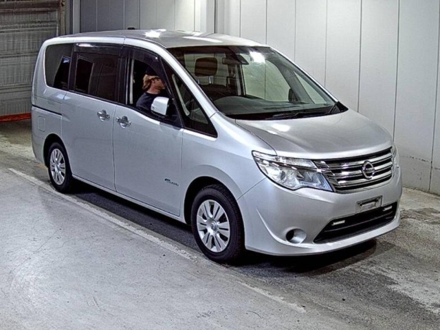 Nissan SERENA 2015 8456202-0