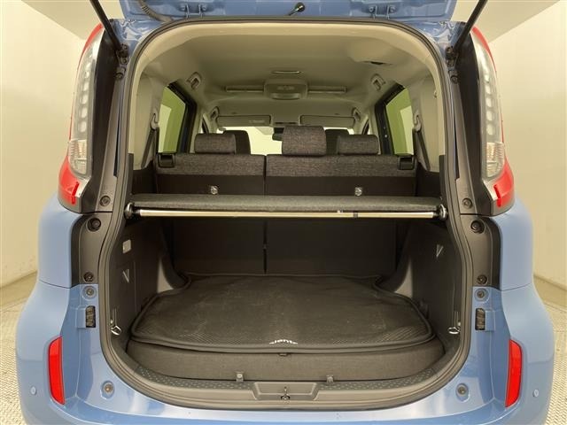 Toyota SIENTA 2023 8443504-8