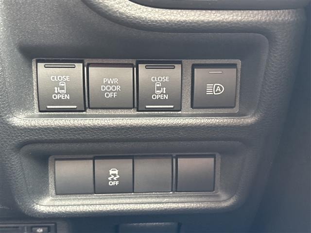 Toyota SIENTA 2022 8443514-17