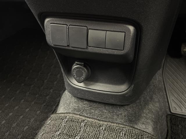 Toyota SIENTA 2024 8443535-7