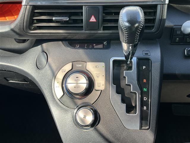 Toyota SIENTA 2015 8443544-7