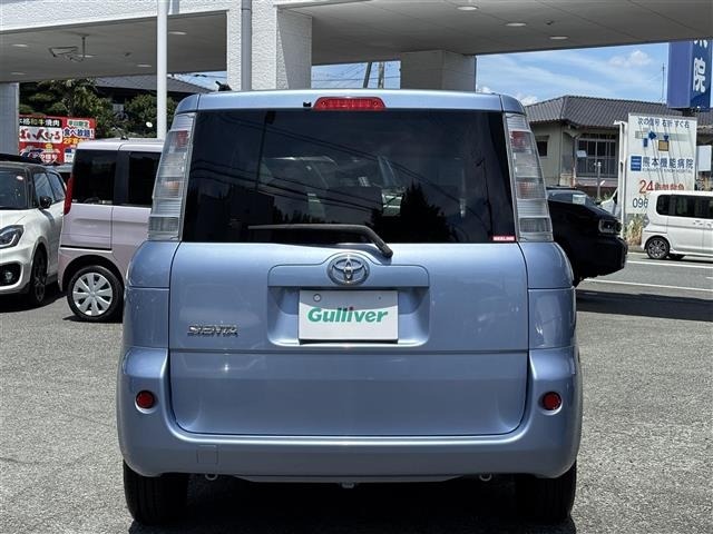 Toyota SIENTA 2011 8443545-19