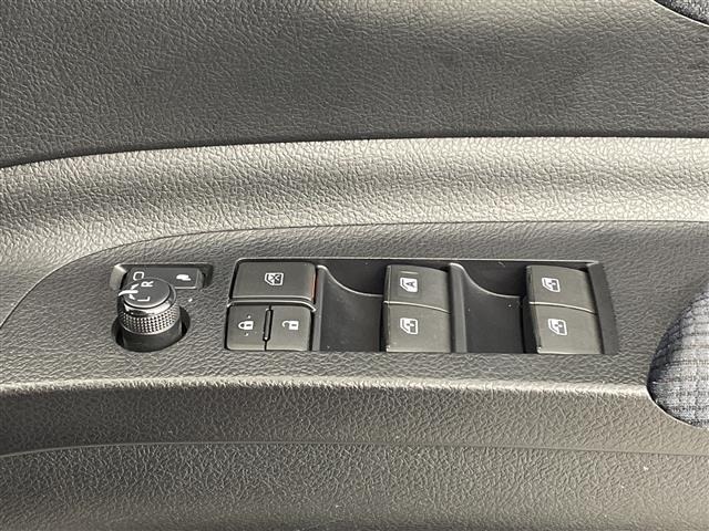 Toyota SIENTA 2016 8443565-6