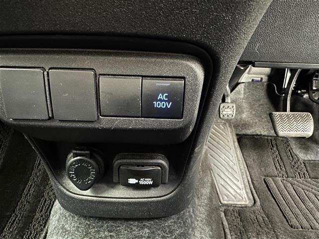 Toyota SIENTA 2023 8443599-7