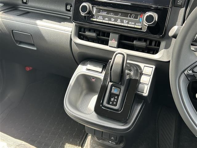 Toyota SIENTA 2022 8443607-12