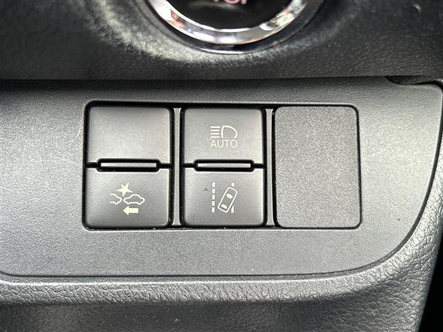 Toyota SIENTA 2017 8443633-19