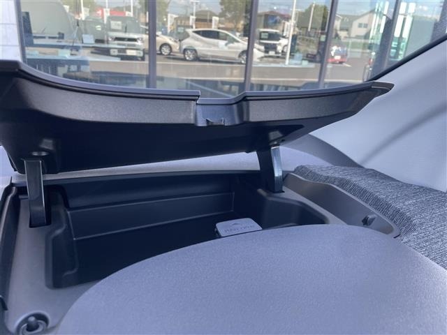 Toyota SIENTA 2026 8443715-20