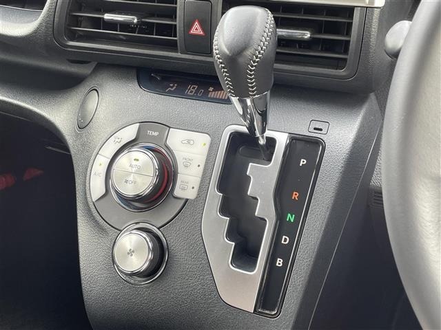 Toyota SIENTA 2022 8443719-19