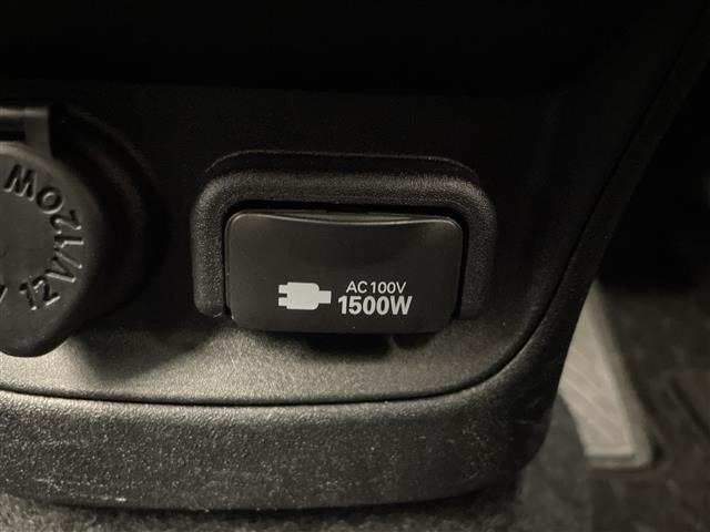 Toyota SIENTA 2023 8443732-9