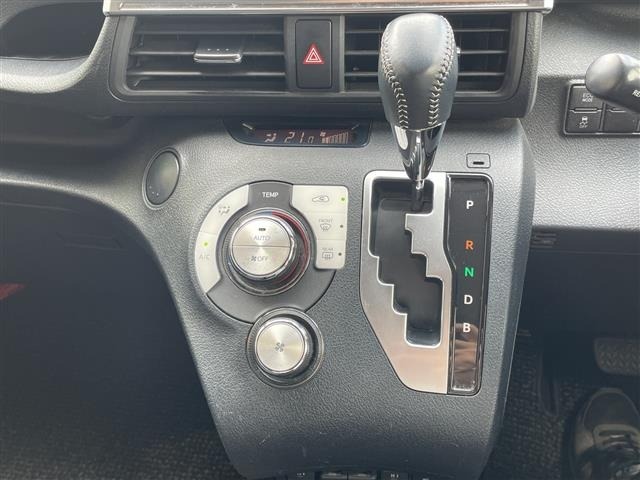 Toyota SIENTA 2021 8443733-4