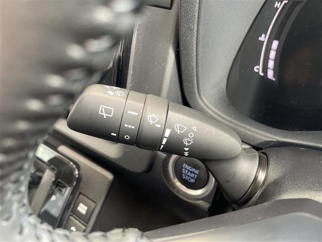 Toyota SIENTA 2023 8443743-6