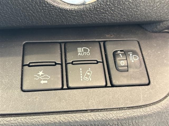 Toyota SIENTA 2017 8443755-5