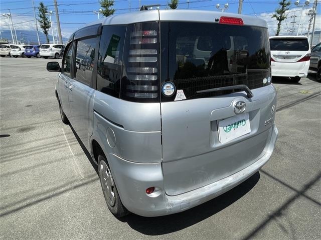 Toyota SIENTA 2005 8443805-1