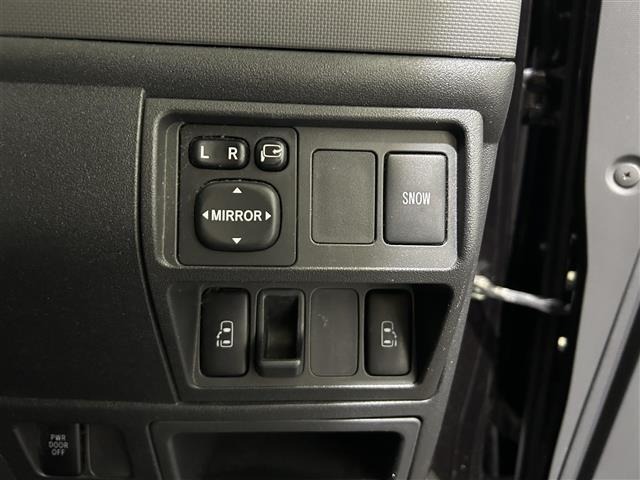 Toyota SIENTA 2012 8443818-1