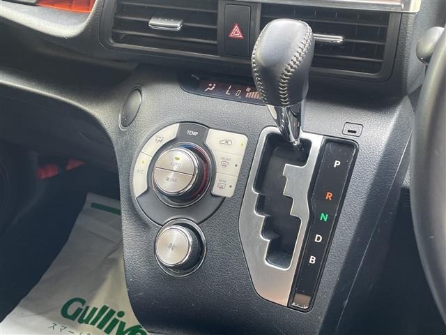 Toyota SIENTA 2016 8443847-12