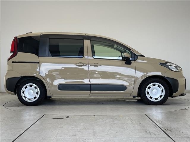 Toyota SIENTA 2024 8443860-2