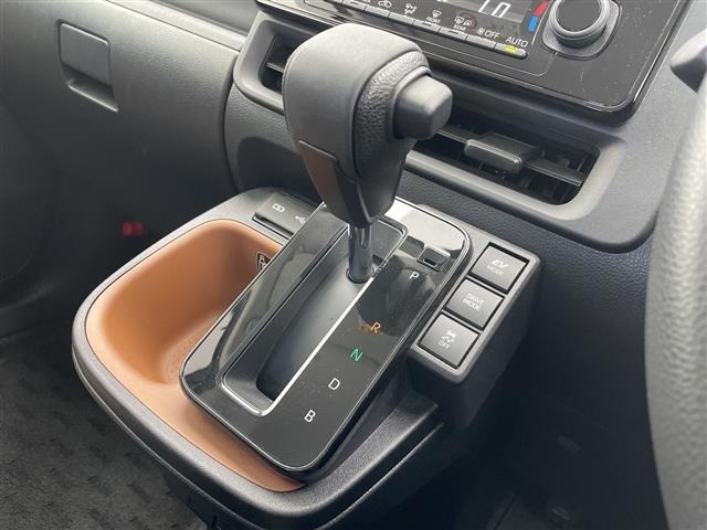 Toyota SIENTA 2024 8443860-8