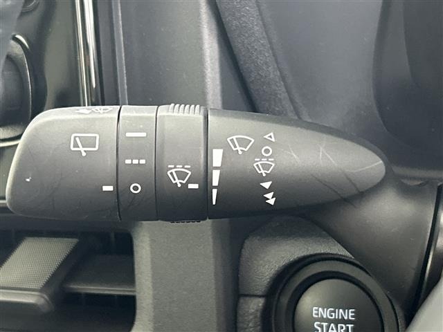 Toyota SIENTA 2026 8443890-3