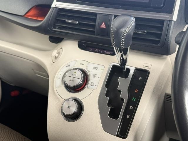 Toyota SIENTA 2016 8443907-12
