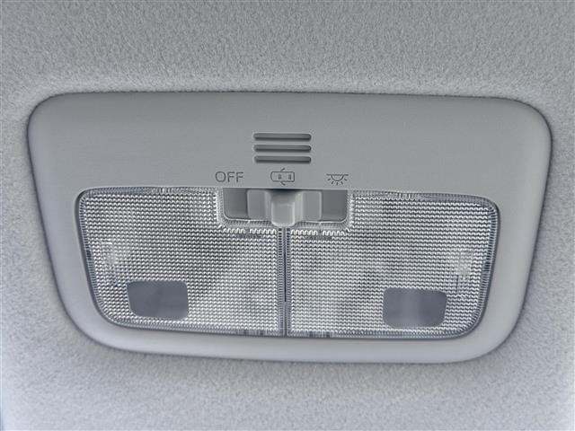 Toyota SIENTA 2015 8443917-10