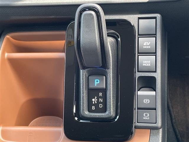 Toyota SIENTA 2025 8443922-6