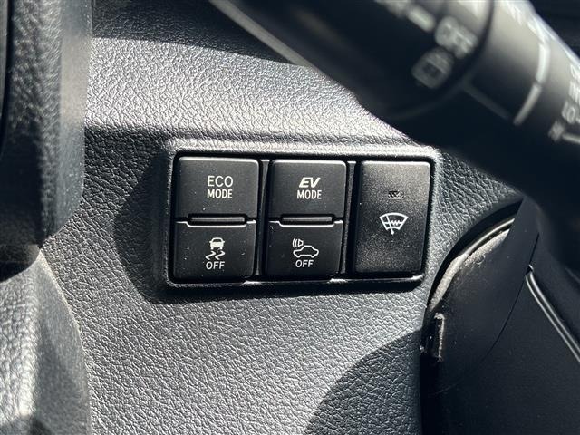 Toyota SIENTA 2016 8443931-3