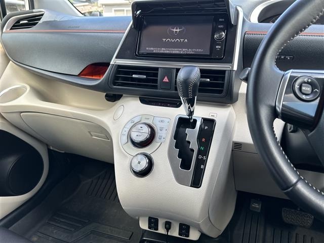 Toyota SIENTA 2017 8443981-16