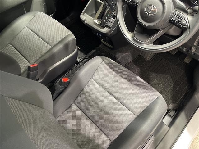 Toyota SIENTA 2026 8443982-10