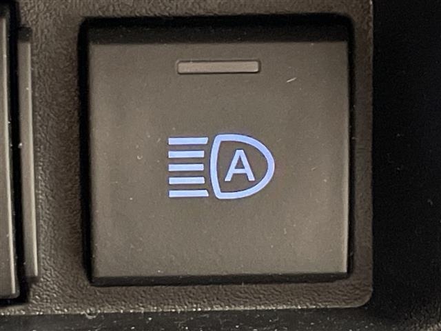 Toyota SIENTA 2026 8443982-3