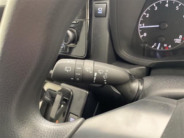 Toyota SIENTA 2026 8443984-6