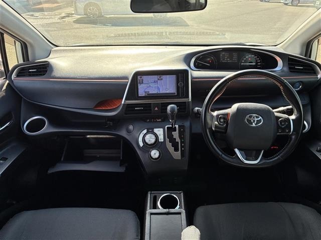 Toyota SIENTA 2017 8444011-14