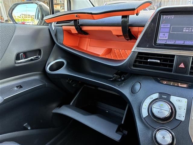 Toyota SIENTA 2017 8444011-9