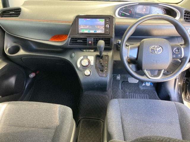 Toyota SIENTA 2017 8444023-4