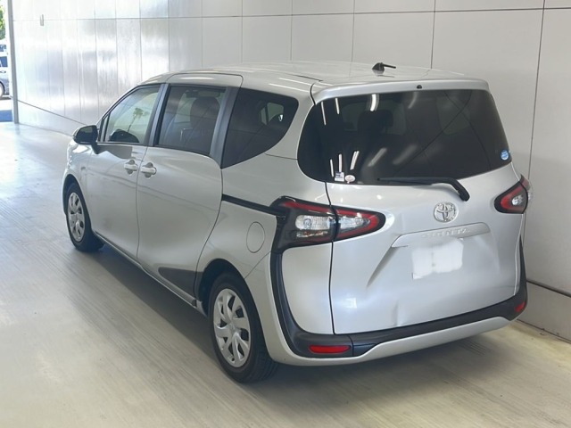 Toyota SIENTA 2015 8444027-1