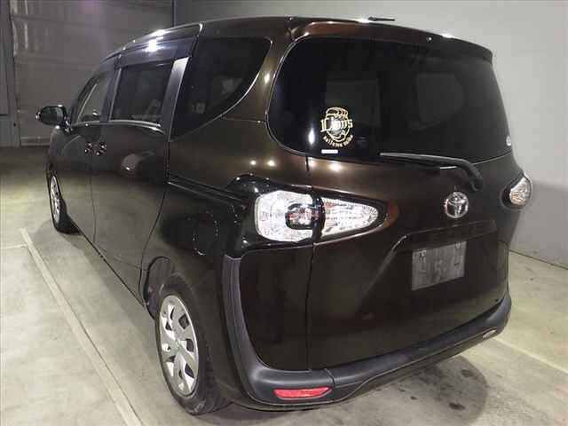 Toyota SIENTA 2017 8444030-4