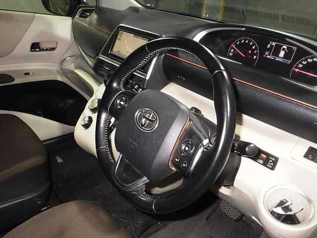 Toyota SIENTA 2017 8444030-8