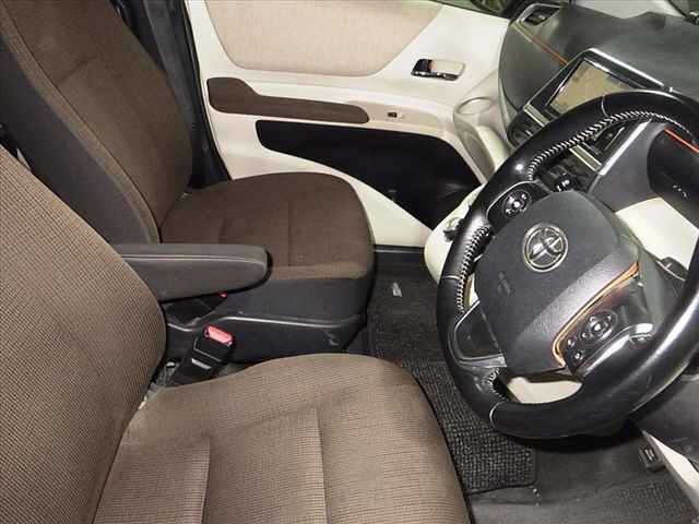 Toyota SIENTA 2017 8444030-9
