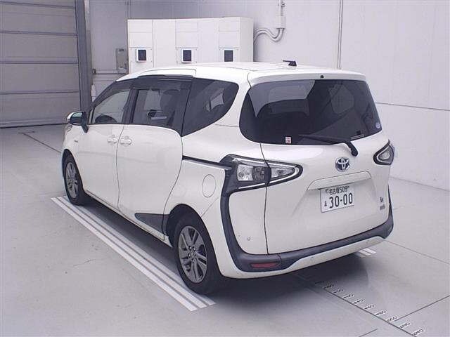 Toyota SIENTA 2018 8444147-1
