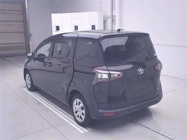 Toyota SIENTA 2017 8444159-1