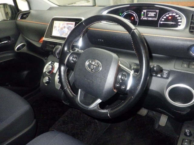 Toyota SIENTA 2016 8444221-3