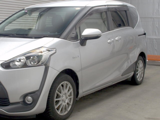 Toyota SIENTA 2016 8444221-4