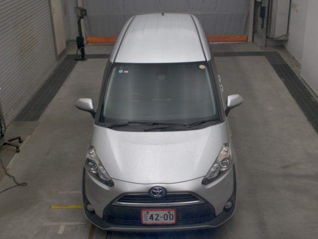 Toyota SIENTA 2016 8444221-6