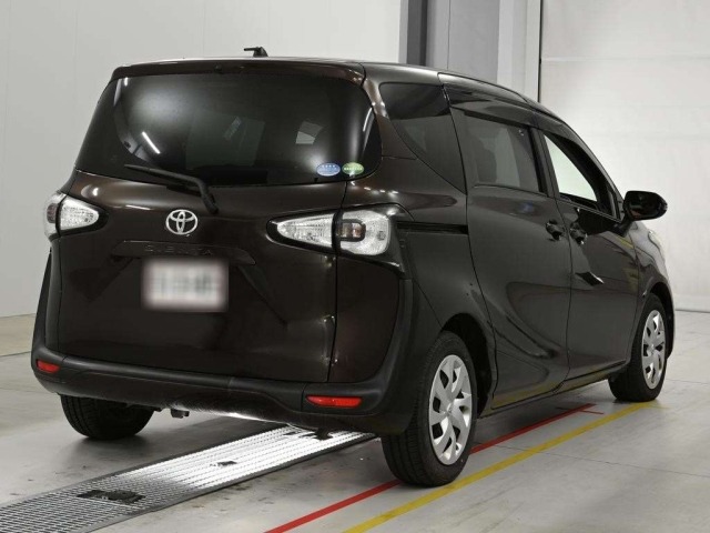 Toyota SIENTA 2017 8444236-1