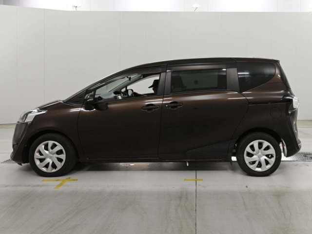 Toyota SIENTA 2017 8444236-4