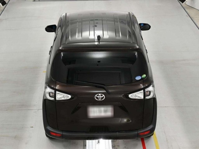 Toyota SIENTA 2017 8444236-8