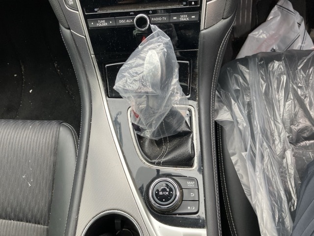 Nissan SKYLINE 2015 8448044-5