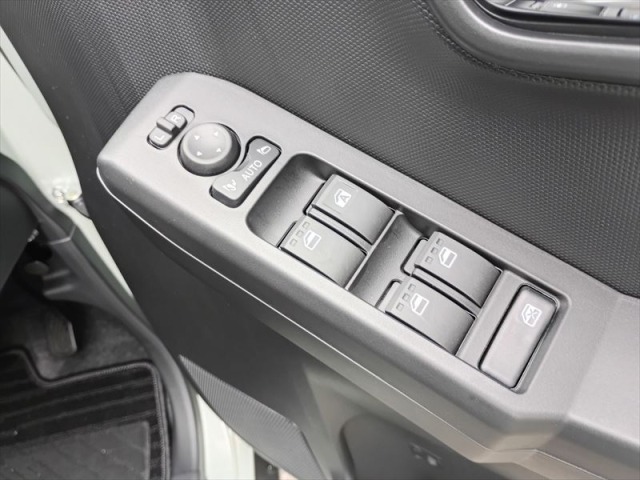 Daihatsu TAFT 2025 8464573-27